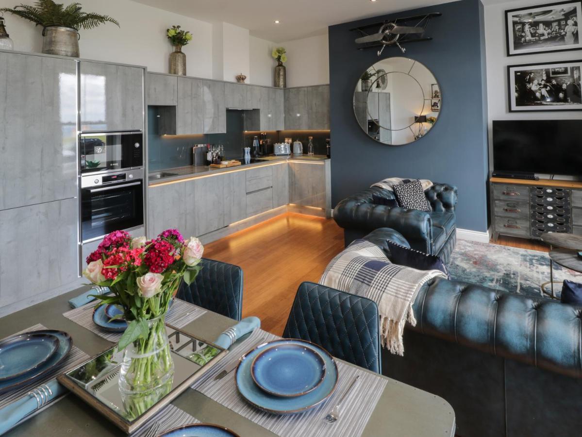 Ferienwohnung Sapphire Seas Whitby Exterior foto