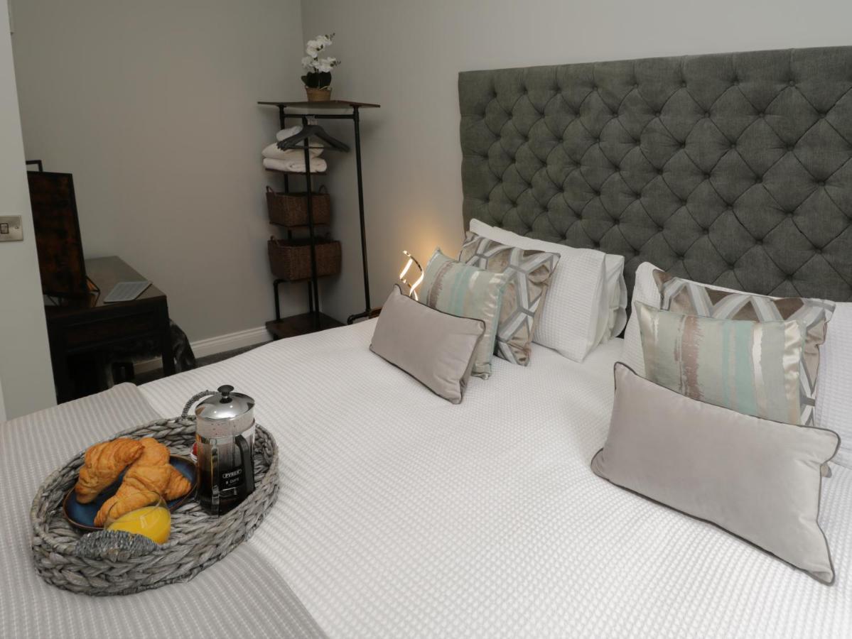 Ferienwohnung Sapphire Seas Whitby Exterior foto